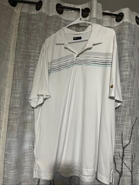 White Short-Sleeve Polo Shirt with Subtle Stripe Jersey Material